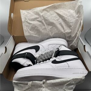 Nike Air Force 1 High '07 White and Black